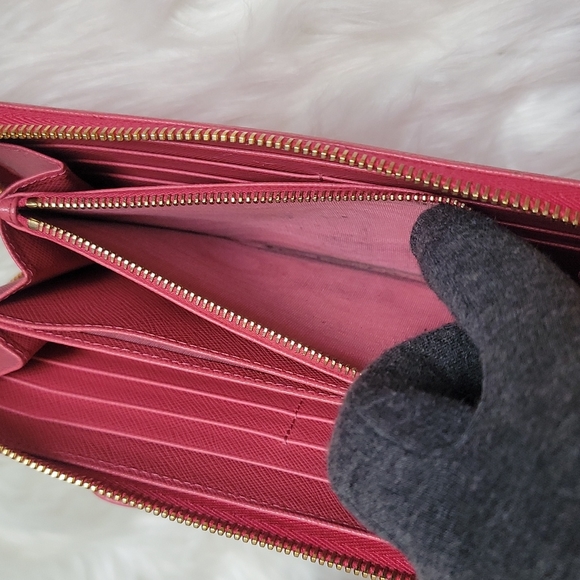 PRADA wallet - Picture 12 of 16